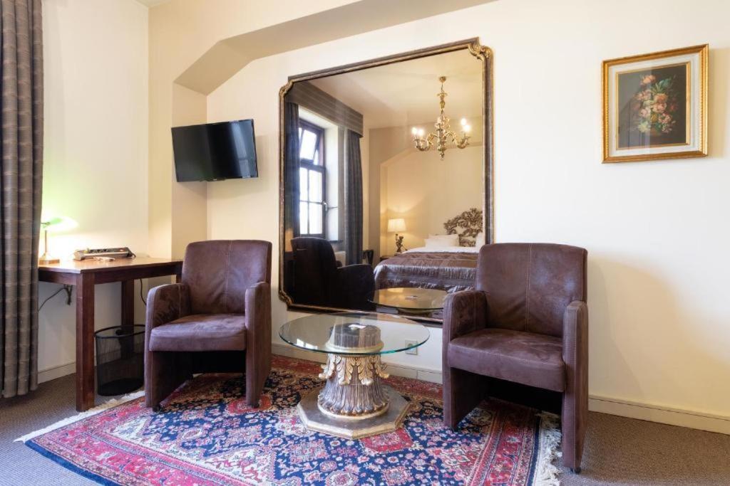 Hotel Torenhof Сінт-Мартенс-Латем Екстер'єр фото
